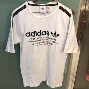 Men’s white adidas tshirt